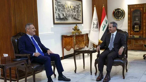 Dışişleri Bakanı Fidan Irak'ta Görüşme Yaptı
