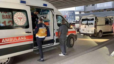 Kocaeli'de Trafik Kazası: 4 Yaralı