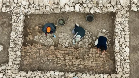 Diyarbakır'da 5 Bin Yıl Önceki Yapı Bulundu