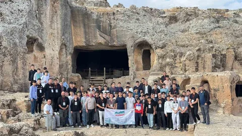 Bayburtlu Öğrenciler Diyarbakır'ı Gezdi