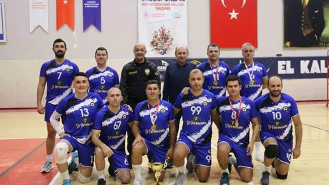 Karabük Emniyet Voleybol Takımı Hazır