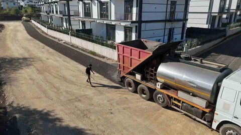 Atakent Mahallesi'nde Asfalt Çalışması