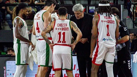 Karşıyaka Basketbol'da Sorunlar Devam Ediyor