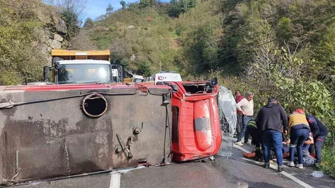 Trabzon'da İtfaiye Aracı Kaza Yaptı