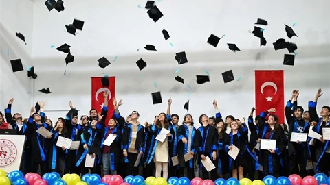 Kırklareli'nde Teknoloji Mezuniyeti Töreni