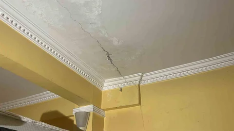 Kocaeli'de Bina Kolonları Çatladı