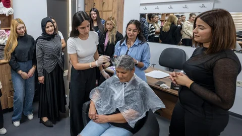 Mercek’te ‘saç Renklendirme’ Kursuna Yoğun İlgi