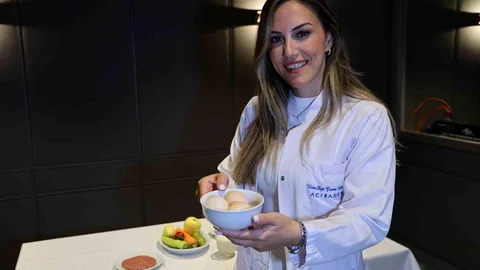 Adana'da Beslenme Uzmanından Açıklama