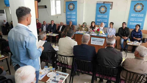 Diyarbakır'da Muhtarlarla Buluşma