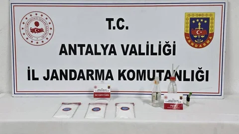 Antalya'da Uyuşturucu Operasyonu