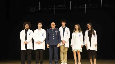 Erciyes Üniversitesi Tıp Fakültesi'nde Önlük Töreni