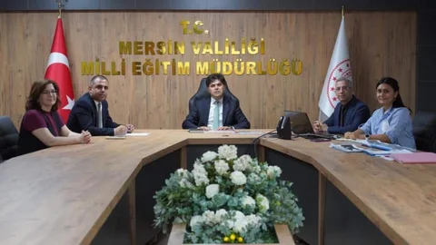Mersin İl MillÎ Eğitim Müdürü Muhammed Özdemirci, Müdürlüğümüz İstatistik Birimi İle Bir Toplantı Gerçekleştirdi