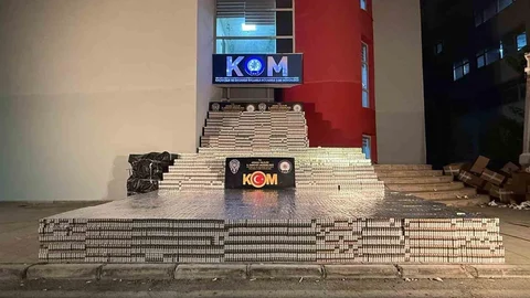 Adana'da 105 Bin Paket Kaçak Sigara Ele Geçirildi