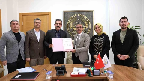 Erenler'de Eğitim Desteği Devam Ediyor