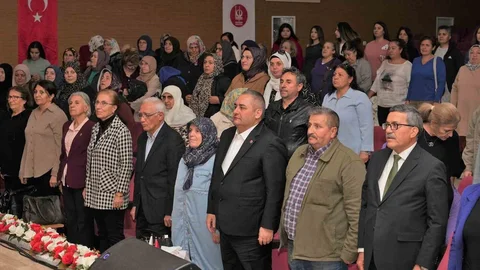 Keçiören'de Atatürk Semineri