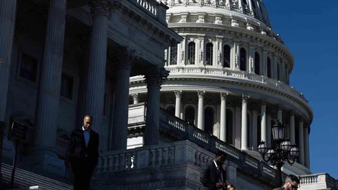ABD'de Uzun Süreli Hükümet Kapanması