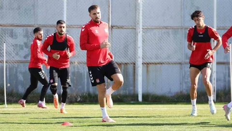 Sivasspor, Manisa FK'ya Hazırlanıyor