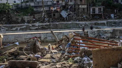 Filipinler Tayfunu'nda Can Kaybı Artıyor