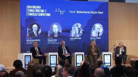 Konya'da Türkçe Sempozyumu Başladı