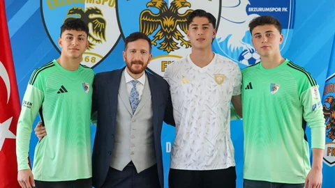 Erzurumspor'da Gençlere Sözleşme İmzalatıldı