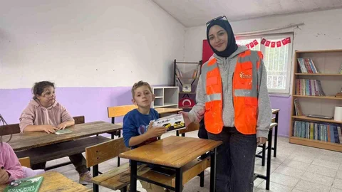 Üniversite Öğrencileri Okul Yeniledi