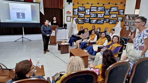 Ülker Aydın Yaşlı Dayanışma Evi'nde Alzheimer'a Dair Konuşuldu