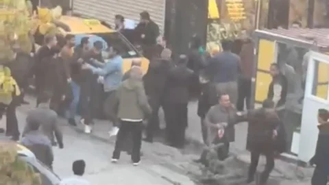 Yüksekova'da Cadde Ortasında Kavga Yaşandı