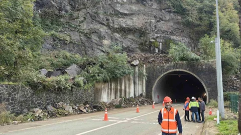 Artvin'de Heyelan Olayı