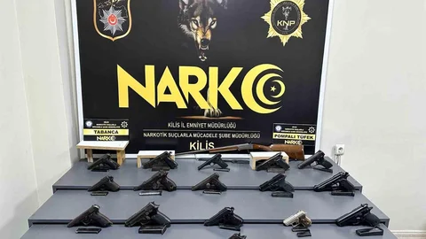 Kilis'te Kaçak Sigara ve Silah Ele Geçirildi
