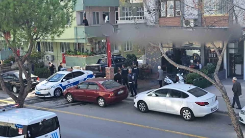 Menteşe'de Bıçaklı Kavga: 2 Yaralı