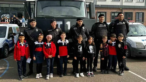 Minik Kızın Başkanlık Vaadi Gerçekleşti