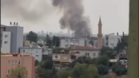 Şok Yıldırım! Çiftlikköy'de Yıldırım Düştü, Bahçe Alev Topuna Döndü