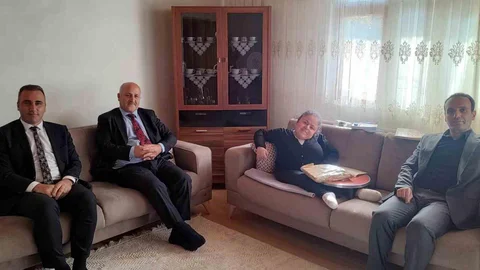 Bayburt'ta Öğrenciye Moral Ziyareti