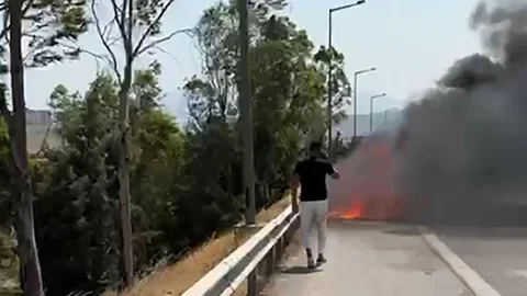 İzmir'de Elektrikli Porsche Yangını