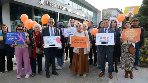 Lösemili Çocuklar İçin Balon Bırakıldı