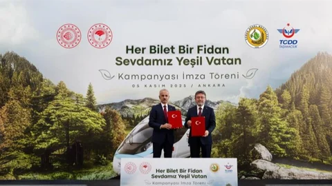 Bakan Yumaklı: "Hedefimiz 13 Milyon Yolcu İçin 13 Milyon Fidanı Toprakla Buluşturmak"