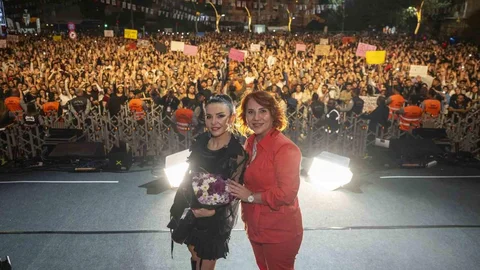 4. Tarsus Festivalinde Fatma Turgut Coşkusu