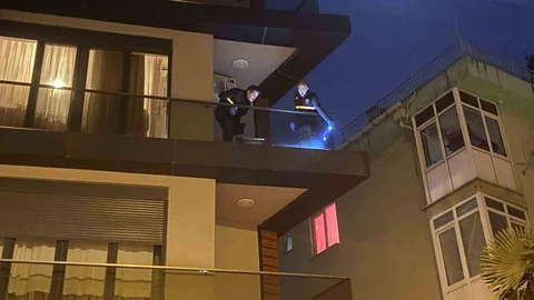 Maltepe'de Balkon Kazası