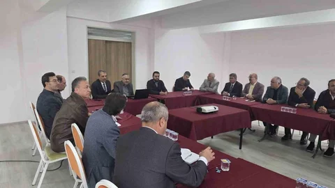 Kütahya'da Okul Değerlendirme Toplantısı