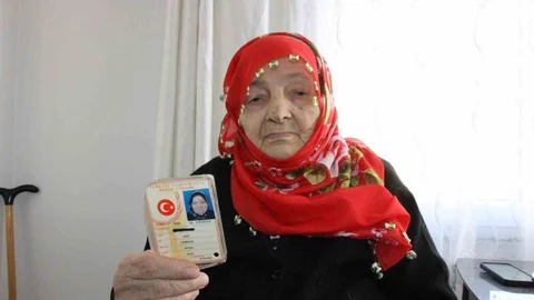 Meryem Nine 102 Yaşında Kimlik Aldı