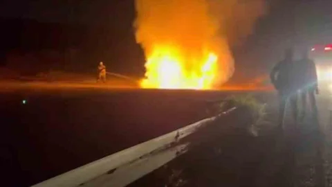 Hatay'da Otomobil Yangını