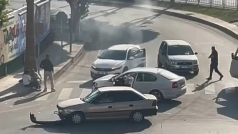 Tarsus Üzümlü Kavşağındaki Kaza Yürekleri Ağıza Getirdi