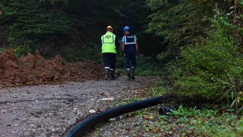 Hendek Yarıca'da Su Hattı Yenileme