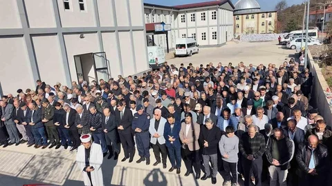 Kore Gazisi Son Yolculuğuna Uğurlandı