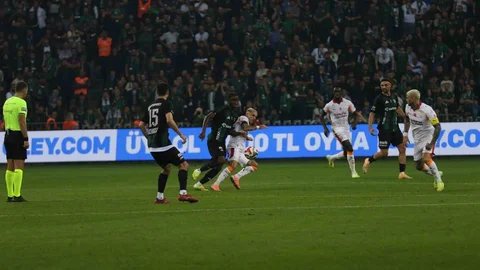 Kocaelispor Galatasaray'ı Geride Bıraktı