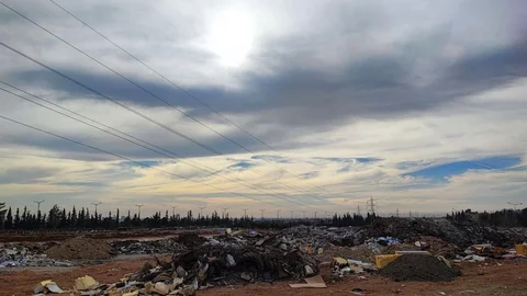 Adana'da Boş Arazi Çöplük Oldu