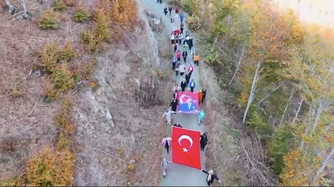 Osmaniye'de Atatürk Yürüyüşü