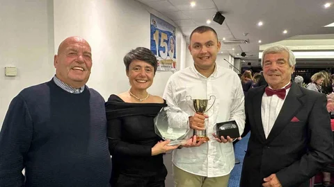 Tuna Tunca'nın Başarısı İzmir'de Gururlandırdı