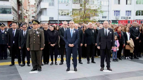 Atatürk Uşak'ta Anıldı