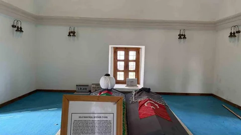 Çanakkale'de Türbe Düzenlemesi